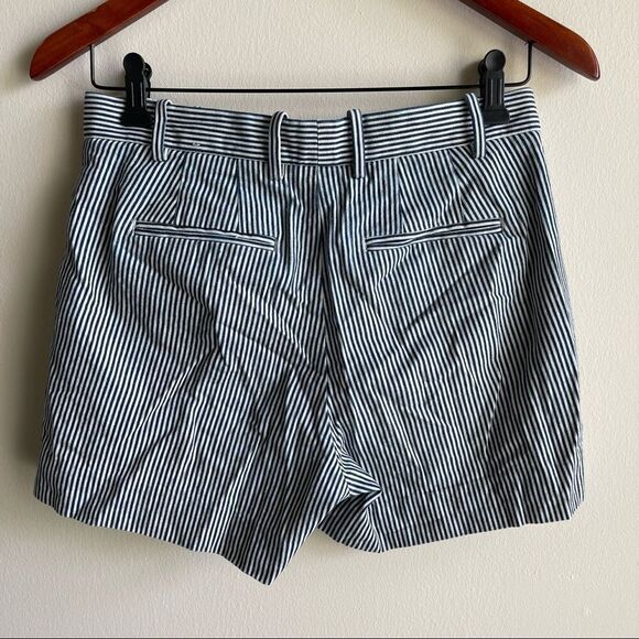 Gap Tailored Shorts Navy and White Striped - Picture 3 of 4